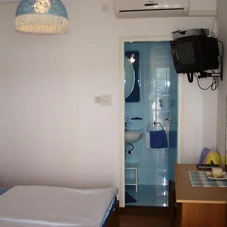 Beachfront With Seaview דירה