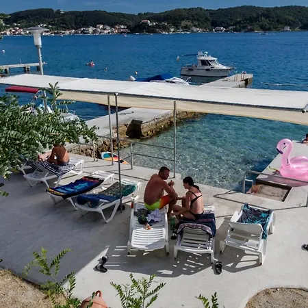 شقة Beachfront With Seaview