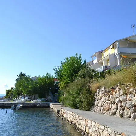 Beachfront With Seaview Apartament *